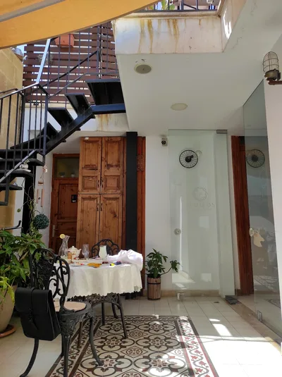 pedieos guest house