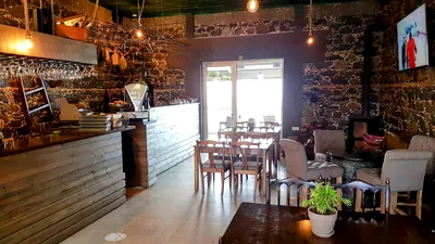 1725 Cafe - Bar