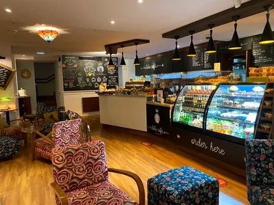 Lala Cafe